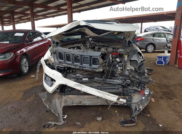 3C4NJDDB6KT799889 2019 JEEP COMPASS White Вид щитка приладів