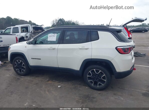 3C4NJDDB8KT795827 2019 JEEP COMPASS White Սալոնի 360 աստիճան տեսք