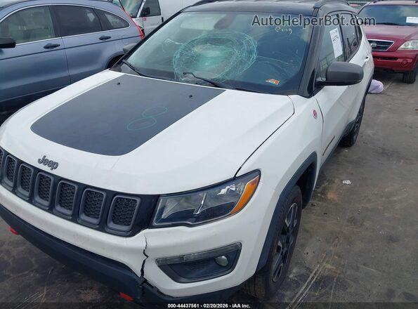 3C4NJDDB8KT795827 2019 JEEP COMPASS White Դիմացի տեսք