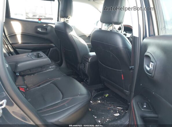3C4NJDDB9HT624710 2017 JEEP NEW COMPASS Black Widok naklejki z numerem VIN
