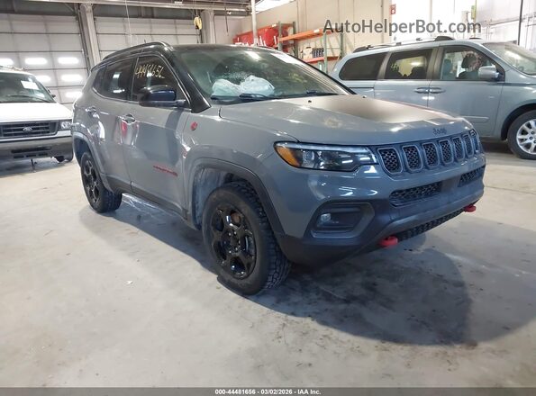 3C4NJDDN3RT581784 2024 JEEP COMPASS Серый Передняя правая четверть