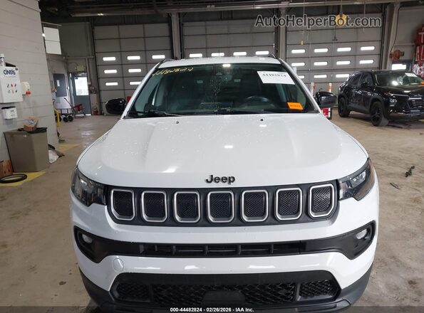 3C4NJDFB8NT132386 2022 JEEP COMPASS White Widok zestawu wskaźników