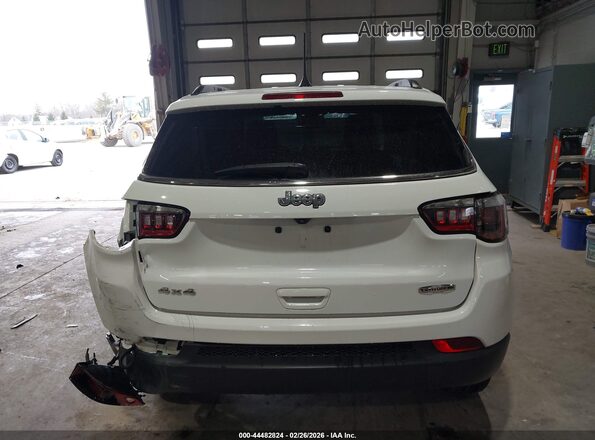 3C4NJDFB8NT132386 2022 JEEP COMPASS White 