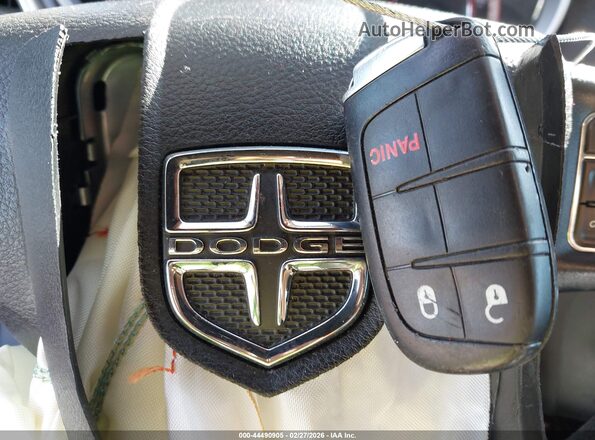 3C4PDCBB9KT732037 2019 DODGE JOURNEY White Вид панелі приладів