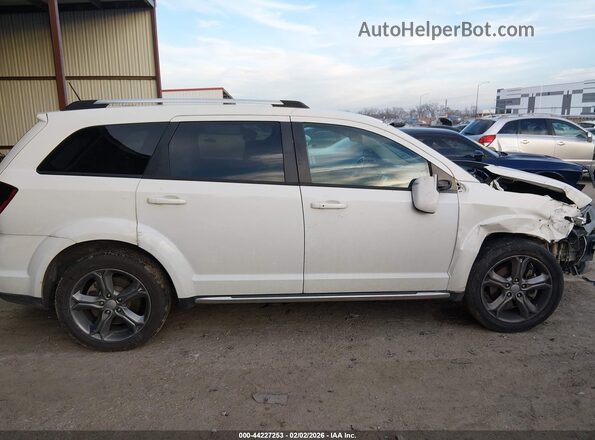 3C4PDCGG6HT633575 2017 DODGE JOURNEY White Вид задньої частини салону