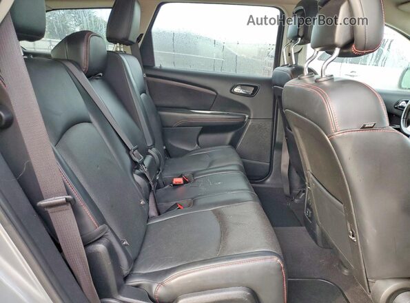 3C4PDDEG7KT738920 2019 DODGE JOURNEY Silver Rear interior view
