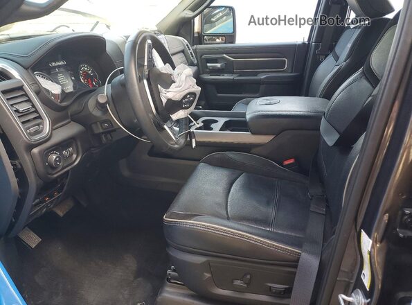 3C63R3JL6RG184860 2024 RAM 3500 Угольный Вид салона спереди