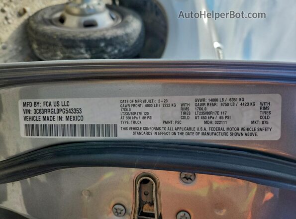 3C63RRGL0PG543353 2023 RAM 3500 Gray Widok komory silnika