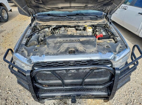 3C63RRGL0PG543353 2023 RAM 3500 Gray Widok wnętrza z tyłu