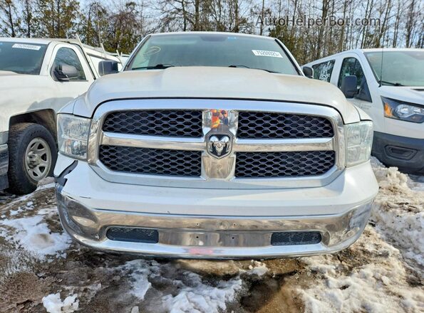 3C6JR6DTXHG706795 2017 RAM 1500 Белый Вид спереди