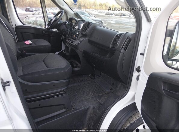 3C6LRVCG8NE102810 2022 RAM PROMASTER 2500 White Widok wnętrza z przodu