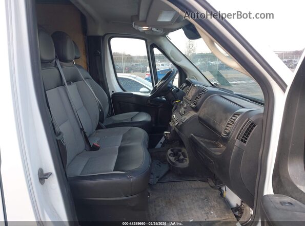 3C6LRVCGXRE111420 2024 RAM PROMASTER 2500 White Vista interior delantera