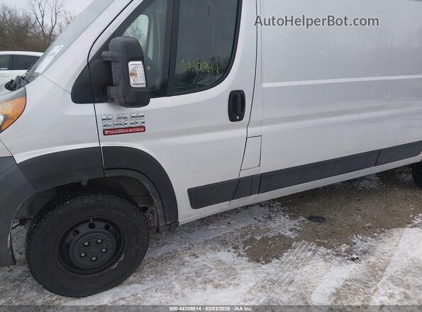 3C6LRVDG2NE123344 2022 RAM PROMASTER 2500 Серебряный Вид спереди