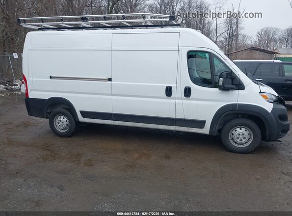 3C6LRVDG2PE562174 2023 RAM PROMASTER 2500 White Vista interior trasera