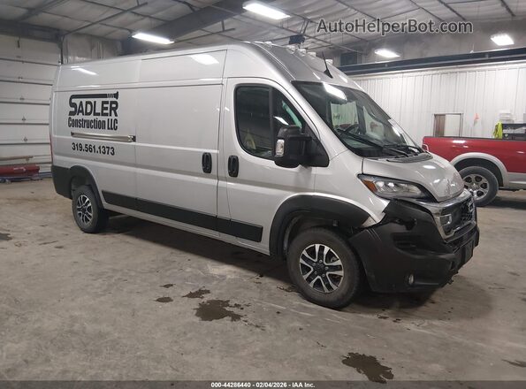 3C6LRVDG3SE554870 2025 RAM PROMASTER 2500 Серебряный Передняя правая четверть