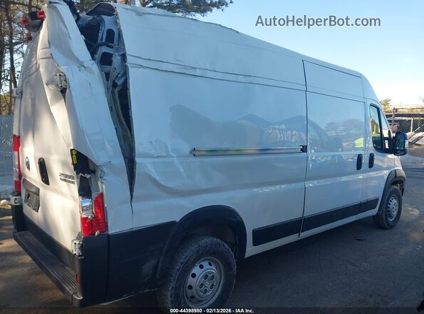 3C6LRVDG8RE113374 2024 RAM PROMASTER 2500 White უკანა სალონის ხედი