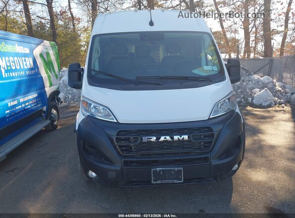 3C6LRVDG8RE113374 2024 RAM PROMASTER 2500 White ხელსაწყოთა პანელის ხედი