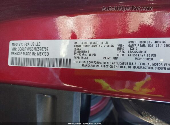 3C6LRVVG3ME576787 2021 RAM PROMASTER 2500 Red Widok komory silnika