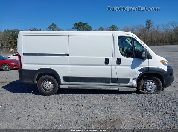 3C6LRVVG3PE590337 2023 RAM PROMASTER 2500 White Սալոնի հետևի տեսք