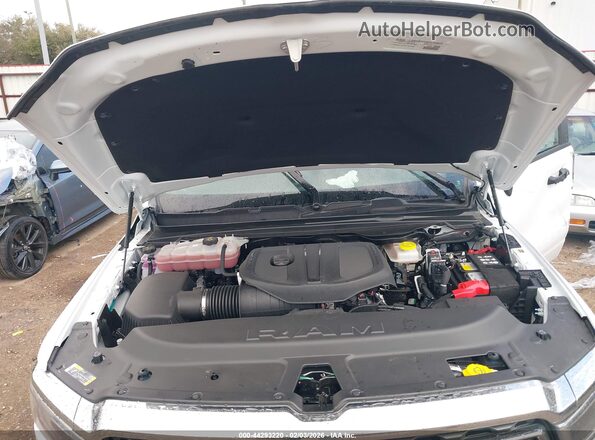 3C6SRFFP8T4167785 2026 RAM 1500 White Вид ззаду