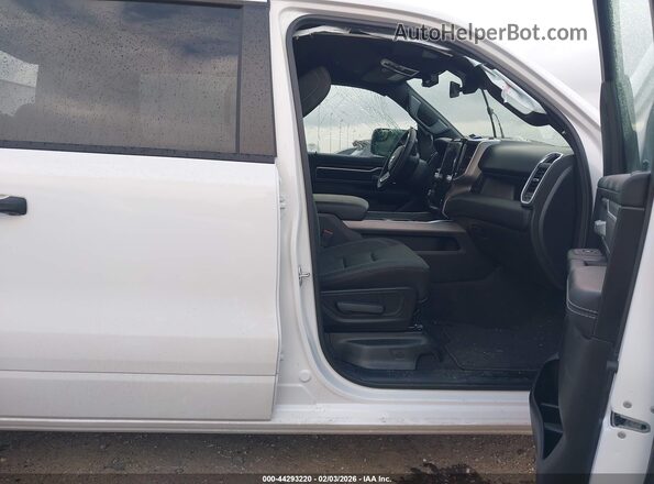 3C6SRFFP8T4167785 2026 RAM 1500 White Вид салону спереду