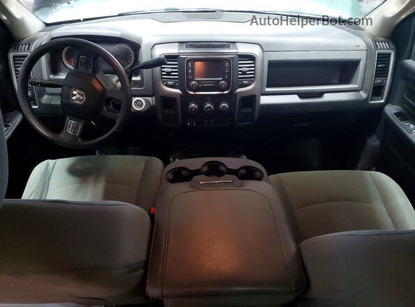 3C6TR5CT5HG591107 2017 RAM 2500 Черный Вид панели приборов