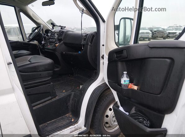3C6TRVAG6LE123932 2020 RAM PROMASTER 1500 Белый Вид салона спереди