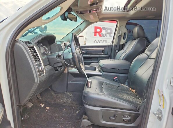 3C6UR5FL0JG309123 2018 RAM 2500 Белый Вид салона спереди