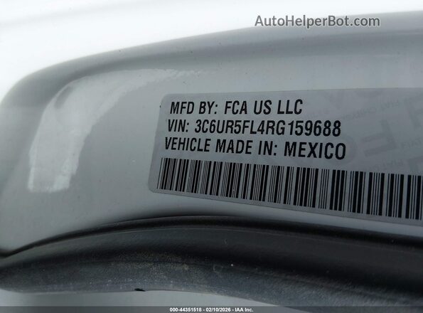 3C6UR5FL4RG159688 2024 RAM 2500 Белый Вид подкапотного пространства