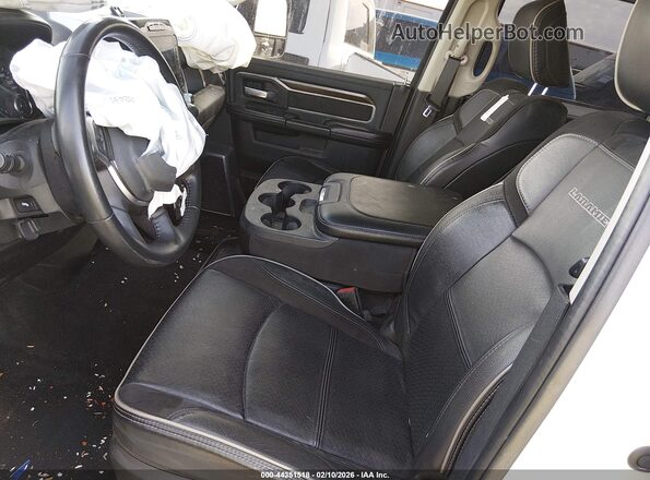 3C6UR5FL4RG159688 2024 RAM 2500 Белый Панорамный вид салона 360°