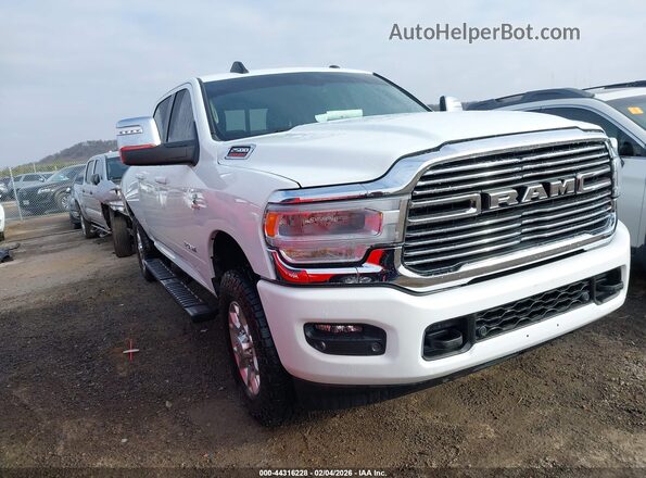 3C6UR5FL7RG341076 2024 RAM 2500 Белый Передняя правая четверть