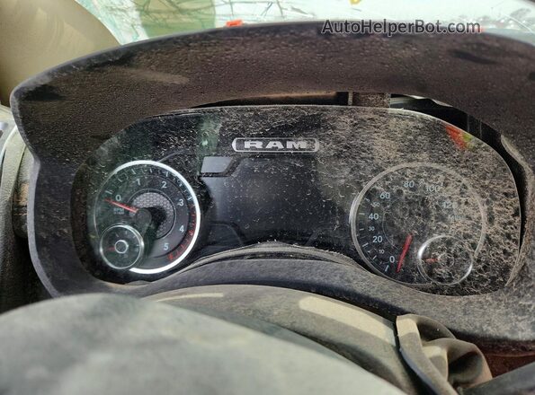 3C6UR5FL9RG402721 2024 RAM 2500 Серебряный Вид щитка приборов