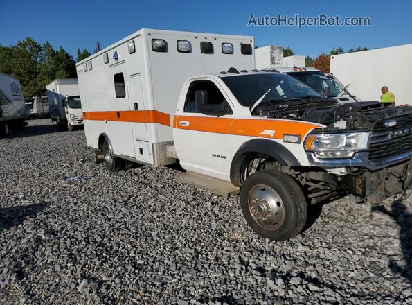 3C7WRKCL5KG646671 2019 RAM 4500 White Передня права чверть