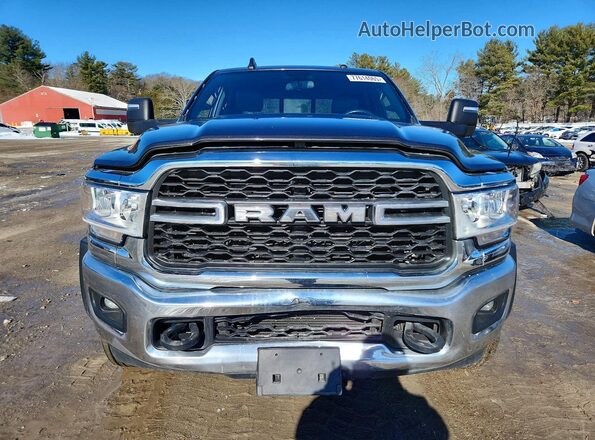 3C7WRNEL8RG275305 2024 RAM 5500 Gray Front view