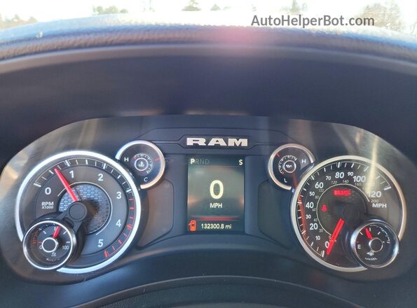 3C7WRNEL8RG275305 2024 RAM 5500 Gray Instrument cluster view