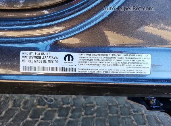 3C7WRNEL8RG275305 2024 RAM 5500 Gray Engine compartment view
