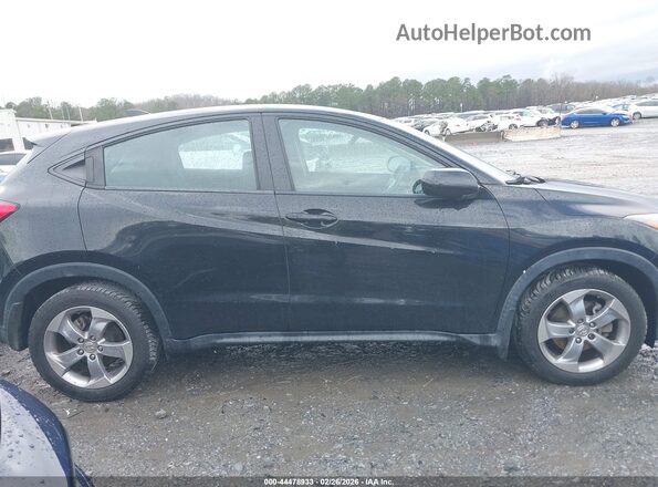 3CZRU5H37JM712733 2018 HONDA HR-V Черный Вид задней части салона