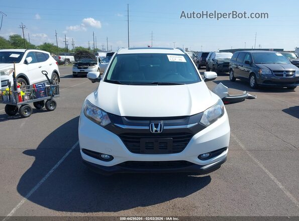 3CZRU5H74JM711784 2018 HONDA HR-V White Vista interior trasera
