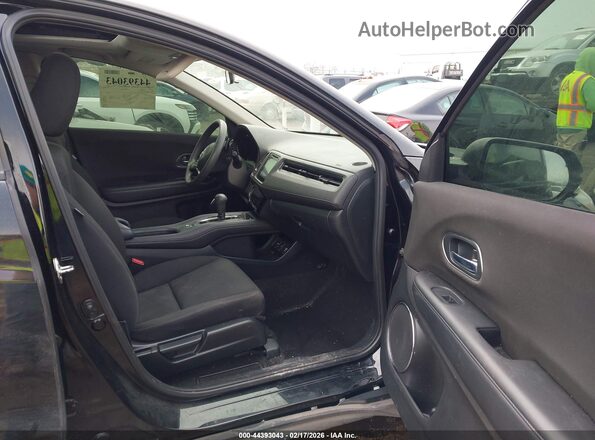 3CZRU6H53JG723153 2018 HONDA HR-V Черный Вид салона спереди