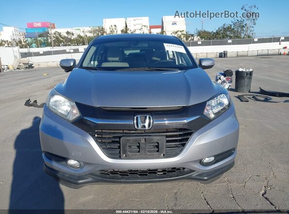 3CZRU6H56JG718805 2018 HONDA HR-V Серебряный Вид щитка приборов
