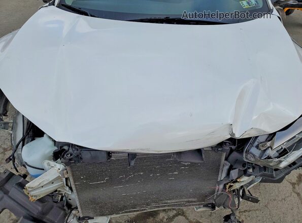3CZRU6H56KM707516 2019 HONDA HR-V White Vista interior trasera