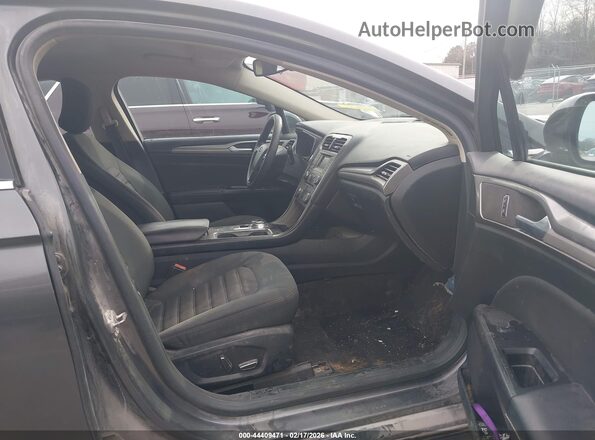 3FA6P0H76HR375089 2017 FORD FUSION Серый Вид салона спереди