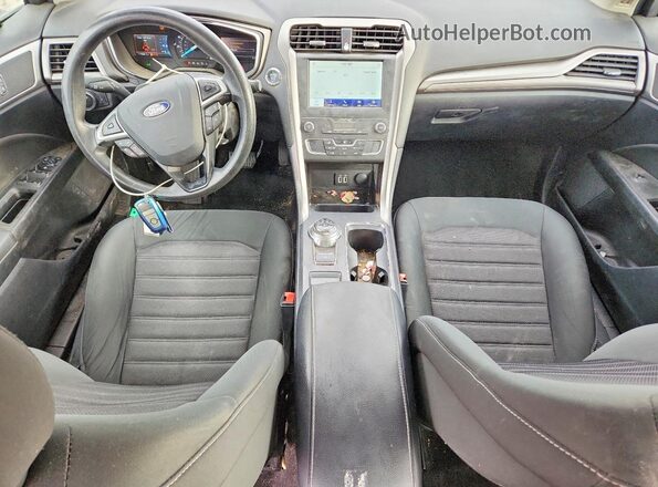 3FA6P0H77LR118547 2020 FORD FUSION Серебряный Вид панели приборов