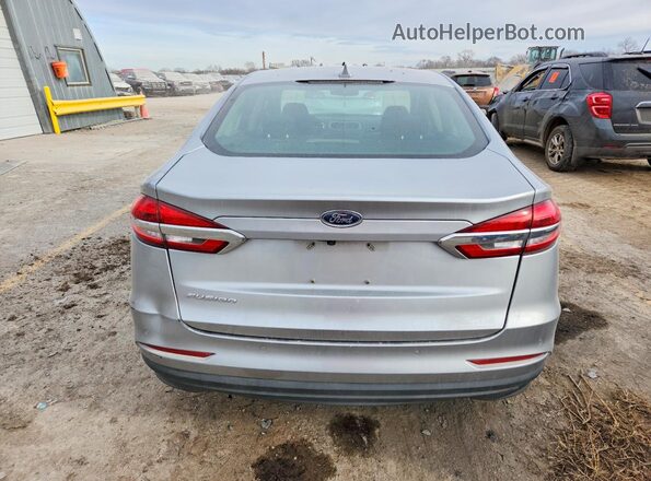 3FA6P0H77LR118547 2020 FORD FUSION Серебряный Вид сзади