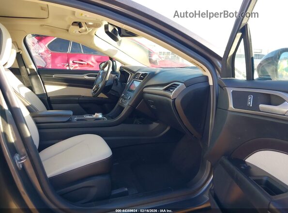 3FA6P0HD0LR229530 2020 FORD FUSION Серый Вид салона спереди