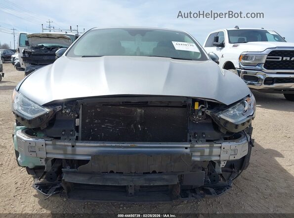 3FA6P0HD0LR253522 2020 FORD FUSION Серебряный Вид задней части салона