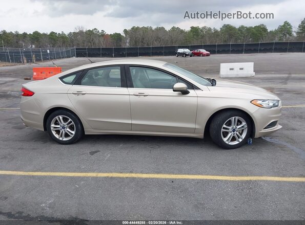 3FA6P0HD1JR255339 2018 FORD FUSION Золотой Вид задней части салона