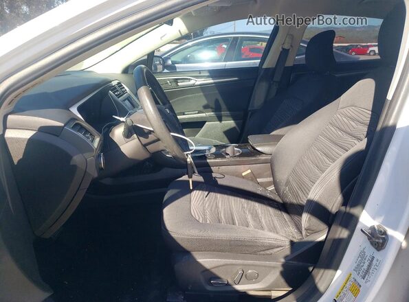 3FA6P0HD9GR250253 2016 FORD FUSION Белый Вид салона спереди