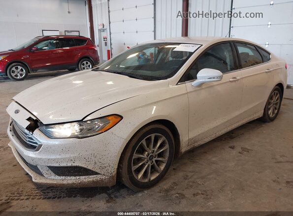 3FA6P0HD9HR353822 2017 FORD FUSION Белый Передняя левая четверть