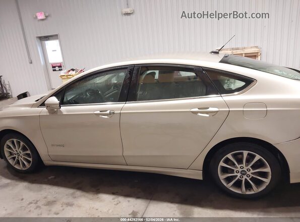 3FA6P0LU1HR296975 2017 FORD FUSION HYBRID Gold Widok wnętrza 360 stopni